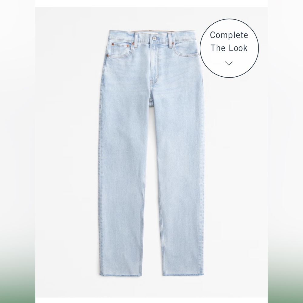 Abercrombie Mom Jean, medium wash, 27 / 4 short